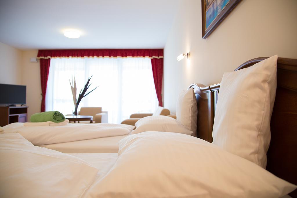 Luxury Hotel 希欧福克 客房 照片